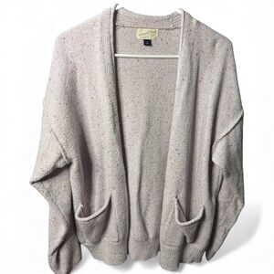 Women's pinkish sweater with Pockets